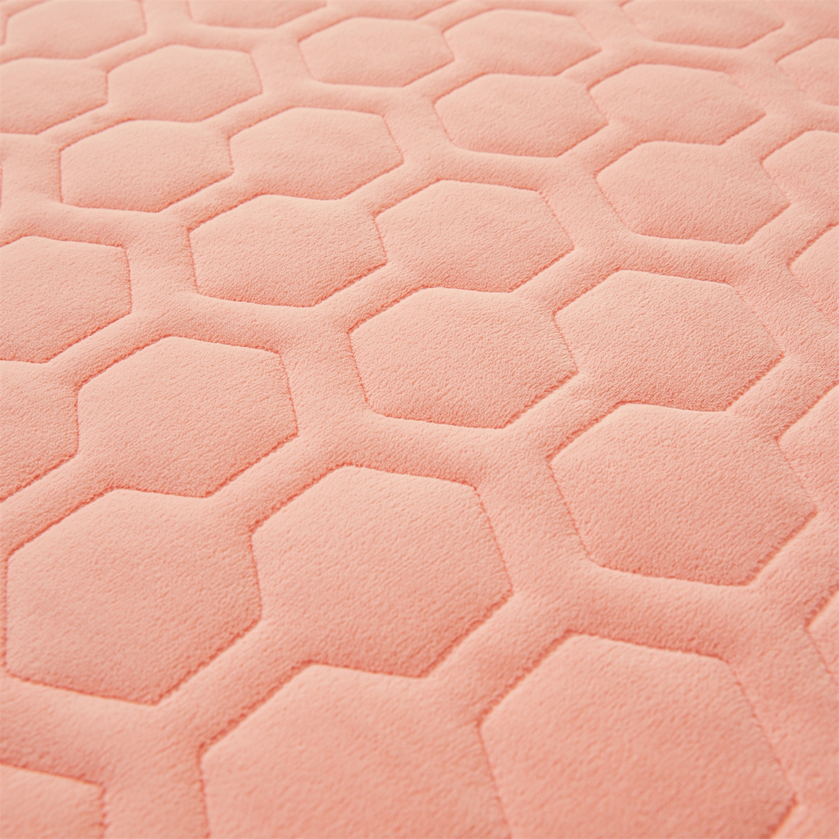 91家纺网 家纺一手货源 找家纺 恒爱家纺 2025新款牛奶绒绗绣绣花床笠 玉色