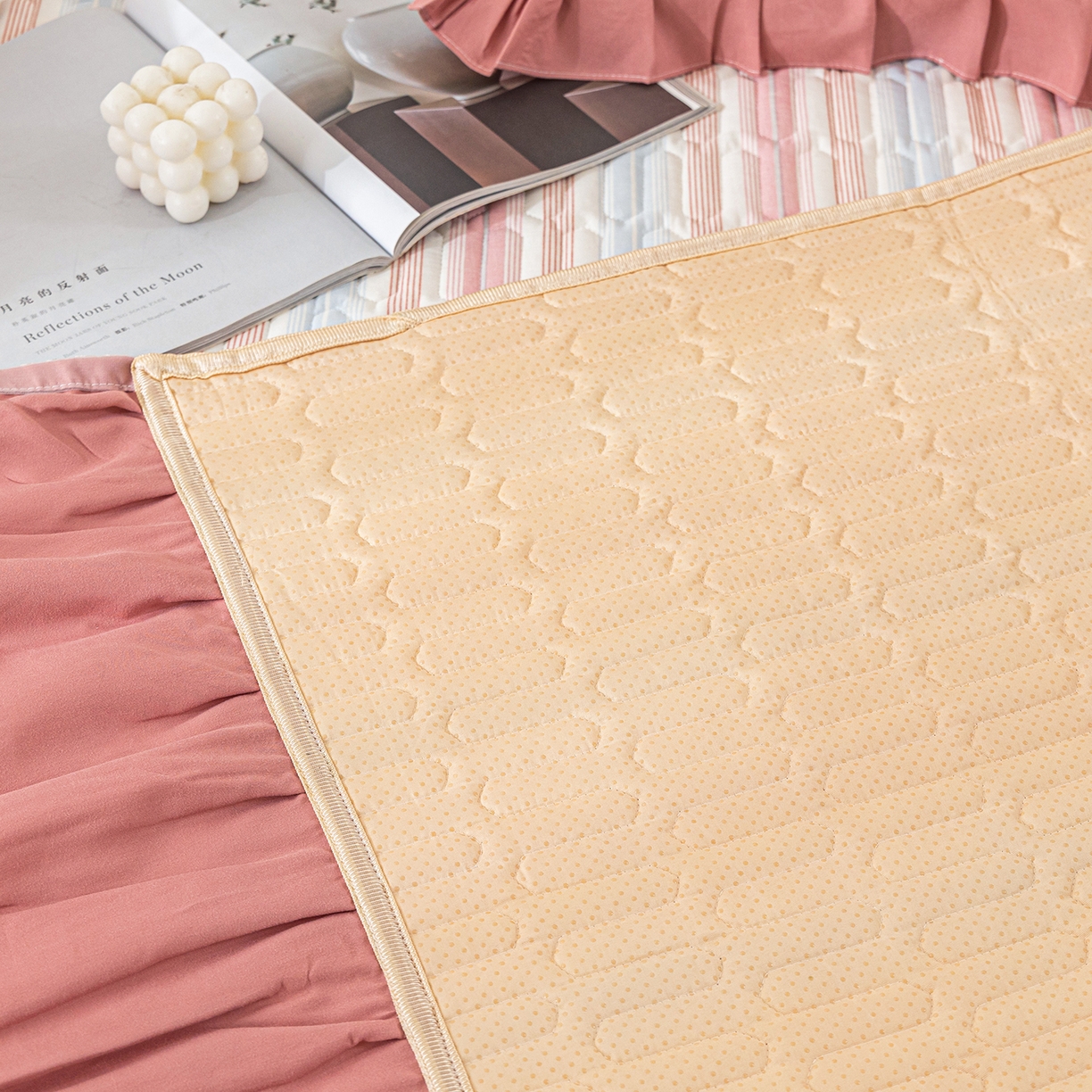 91家纺网 家纺一手货源 找家纺 美优兰 2025新款全棉防滑榻榻米炕垫纯棉床盖三件套 听海