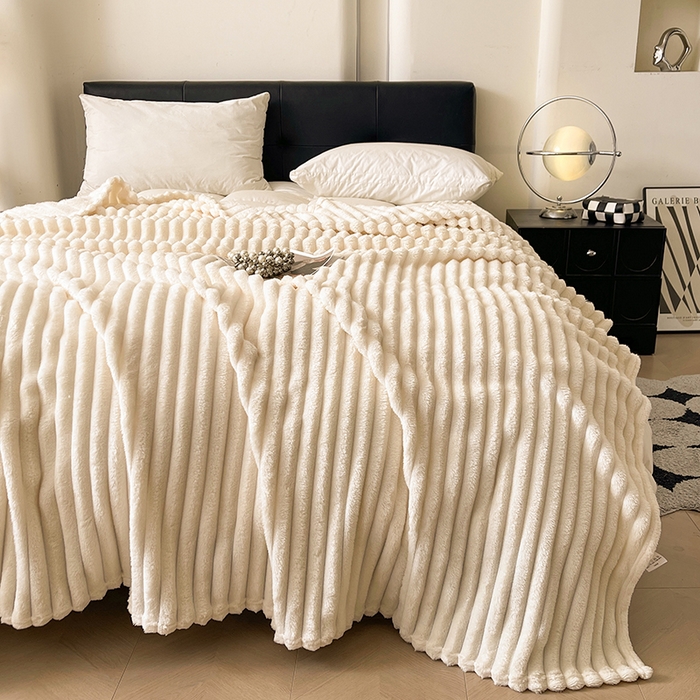 91家纺网 家纺一手货源 找家纺 （总）湘之帛 2025新款柔软兔毛绒毛毯盖毯毯子