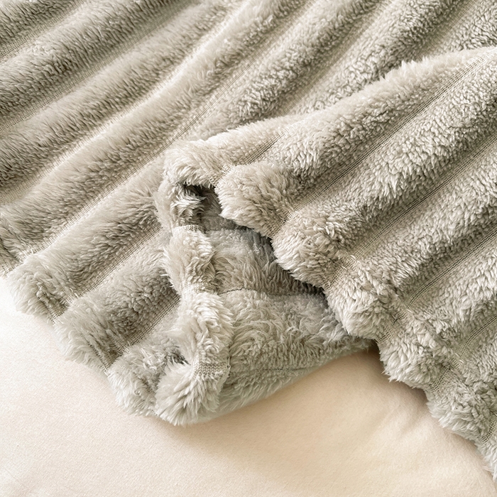 91家纺网 家纺一手货源 找家纺 湘之帛 2025新款柔软兔毛绒毛毯盖毯毯子 绅士灰