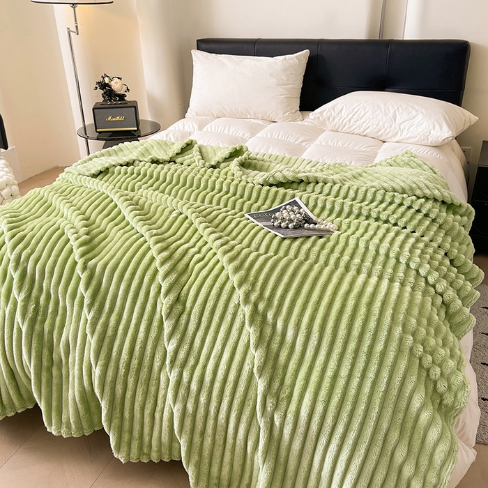 91家纺网 家纺一手货源 找家纺 湘之帛 2025新款柔软兔毛绒毛毯盖毯毯子 牛油果绿