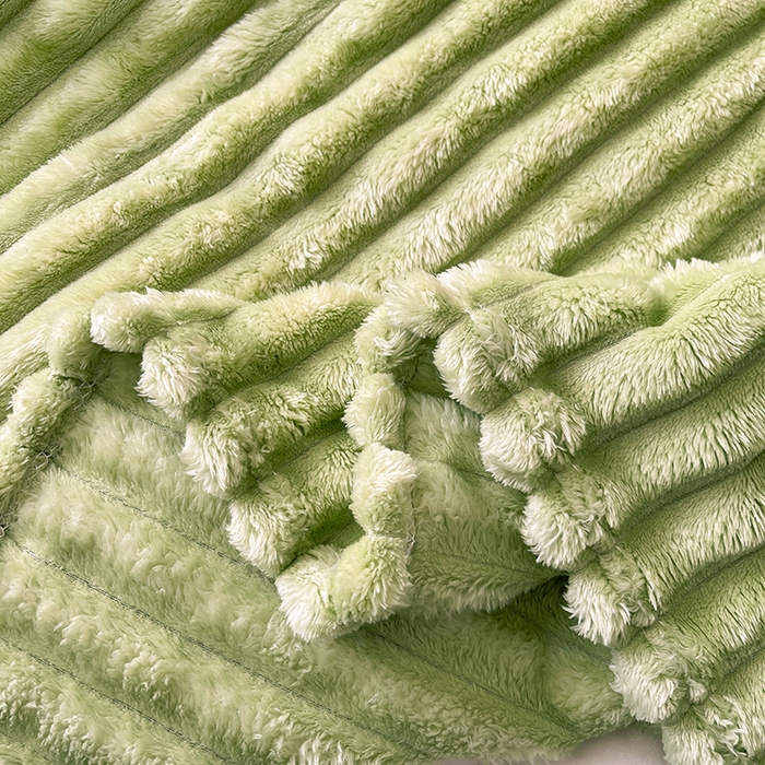 91家纺网 家纺一手货源 找家纺 湘之帛 2025新款柔软兔毛绒毛毯盖毯毯子 牛油果绿