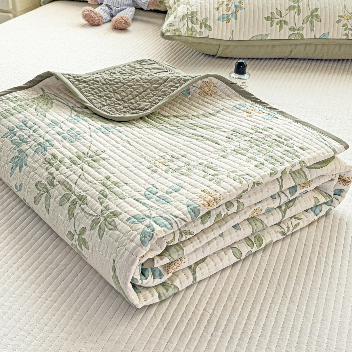 91家纺网 家纺一手货源 找家纺 暖萌 2025新款A类全棉棉花床盖印花三件套 仙草