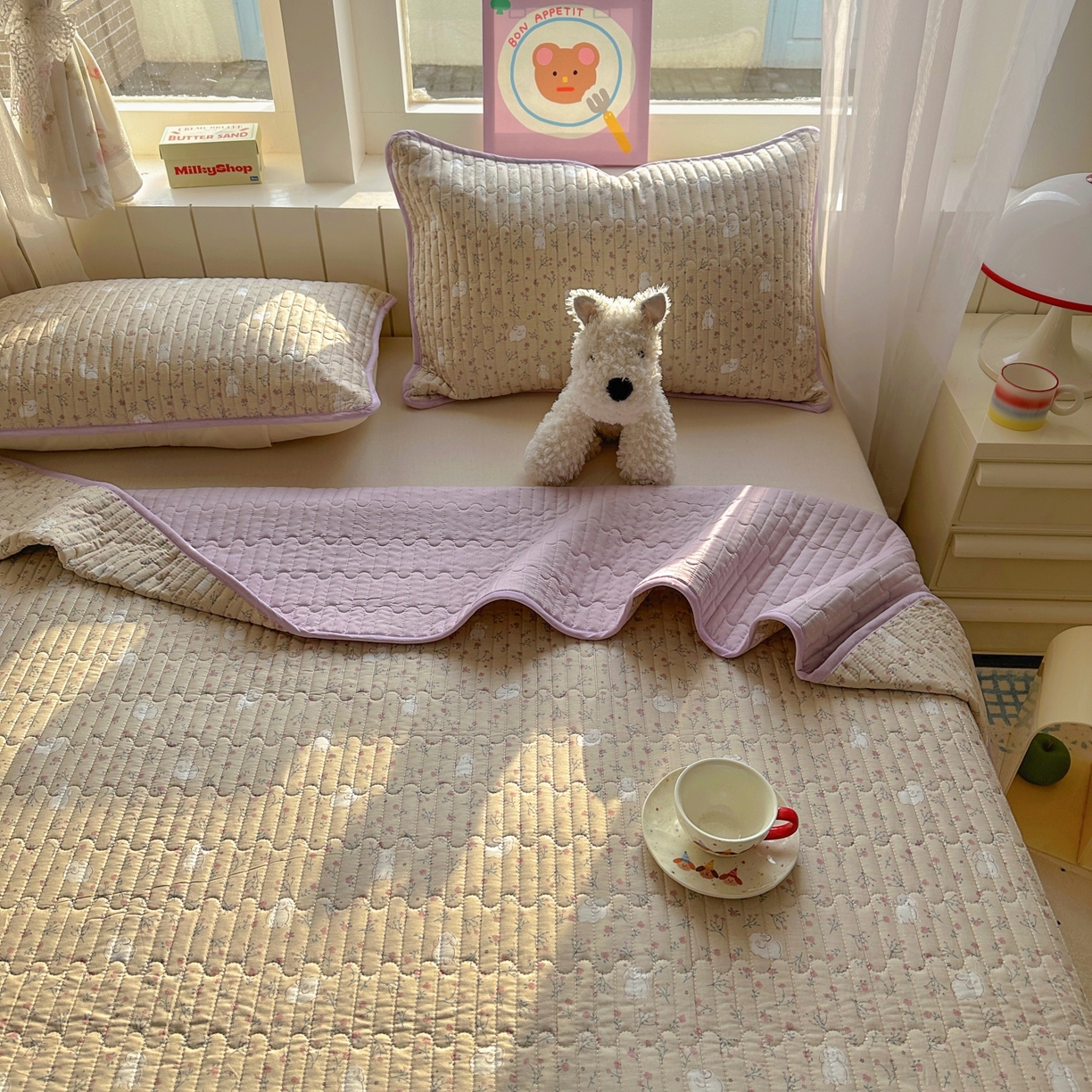 91家纺网 家纺一手货源 找家纺 暖萌 2025新款A类全棉棉花床盖印花三件套 采薇兔