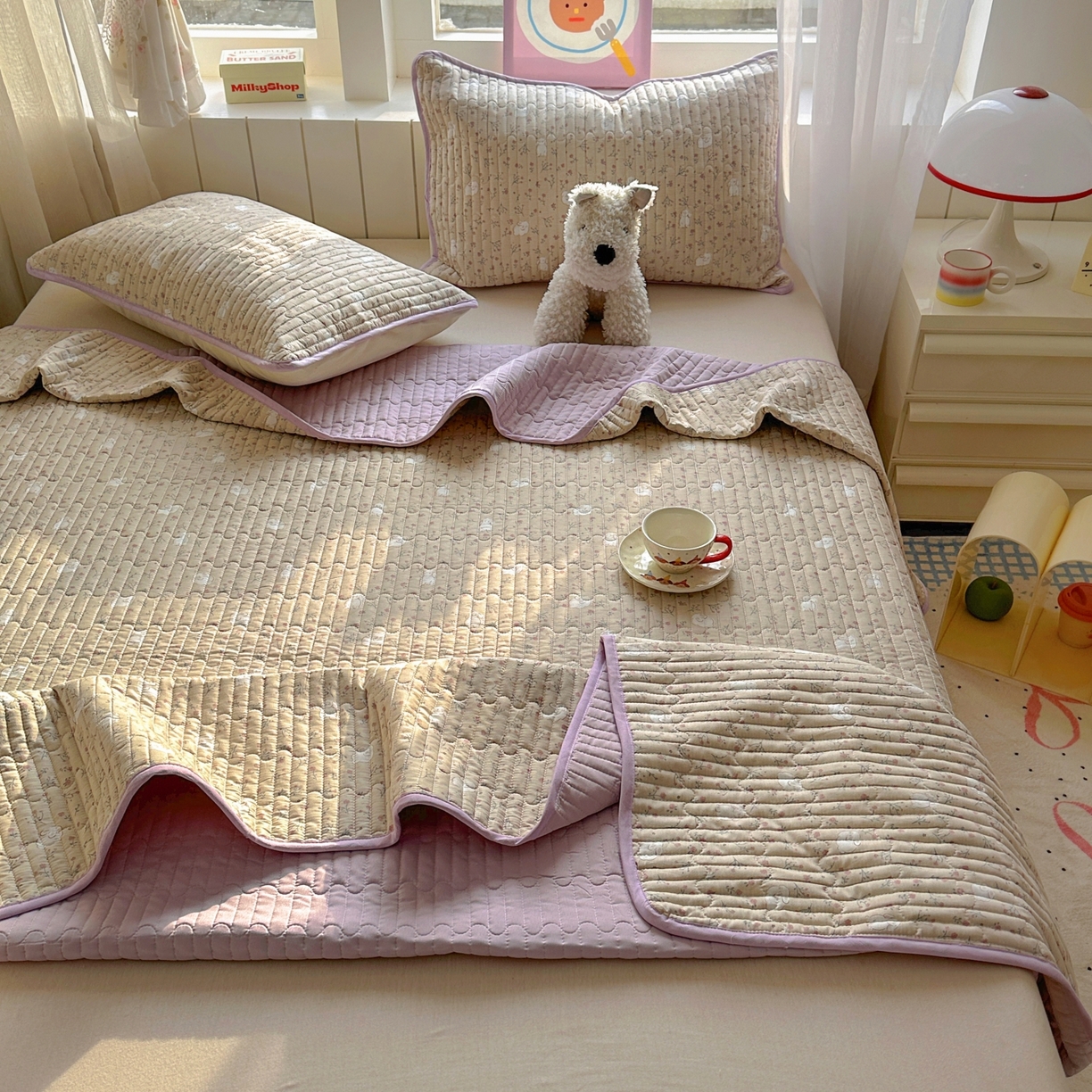 91家纺网 家纺一手货源 找家纺 暖萌 2025新款A类全棉棉花床盖印花三件套 采薇兔