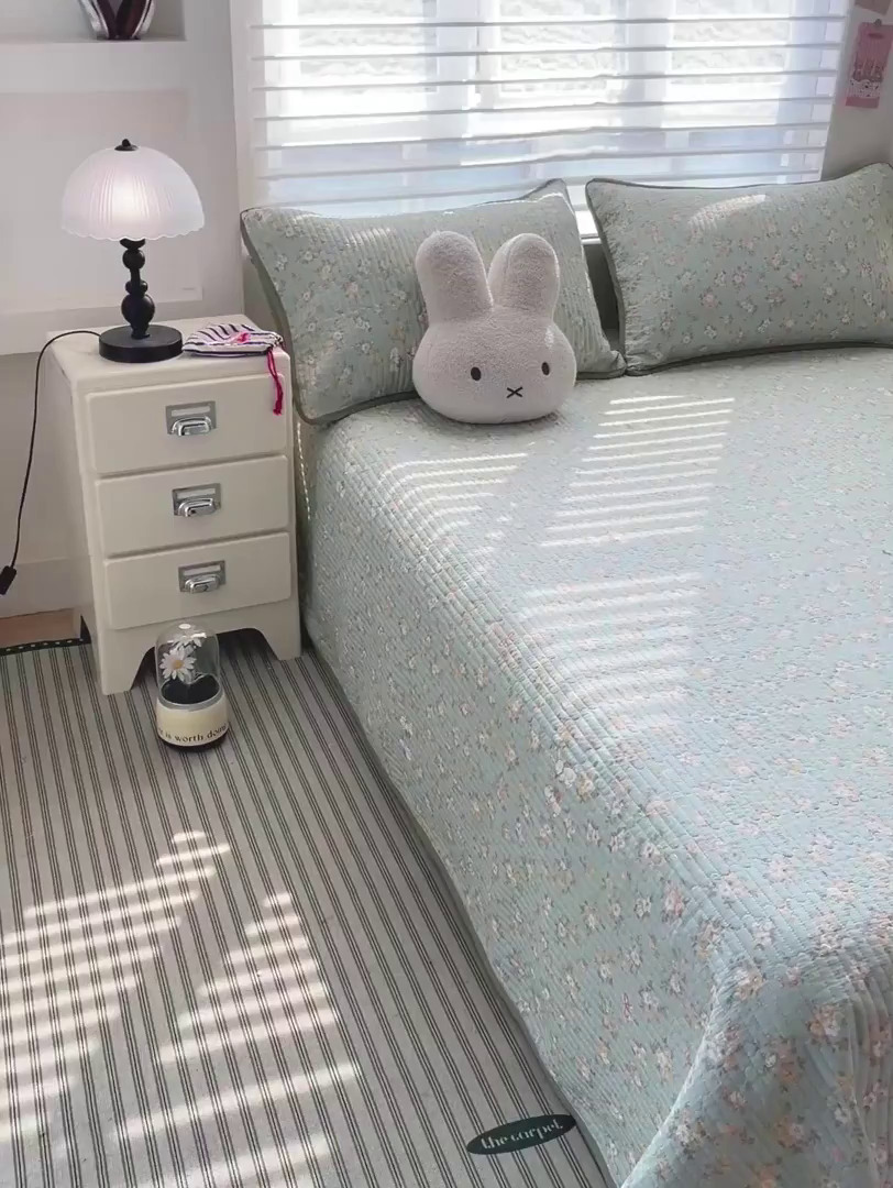 91家纺网 家纺一手货源 找家纺 暖萌 2025新款A类全棉棉花床盖印花三件套 花蜜-绿