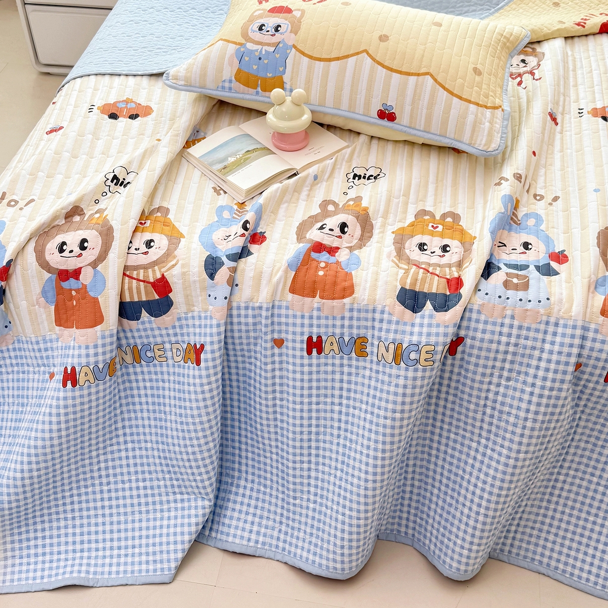 91家纺网 家纺一手货源 找家纺 暖萌 2025新款A类全棉棉花床盖印花三件套 拉布兔兔