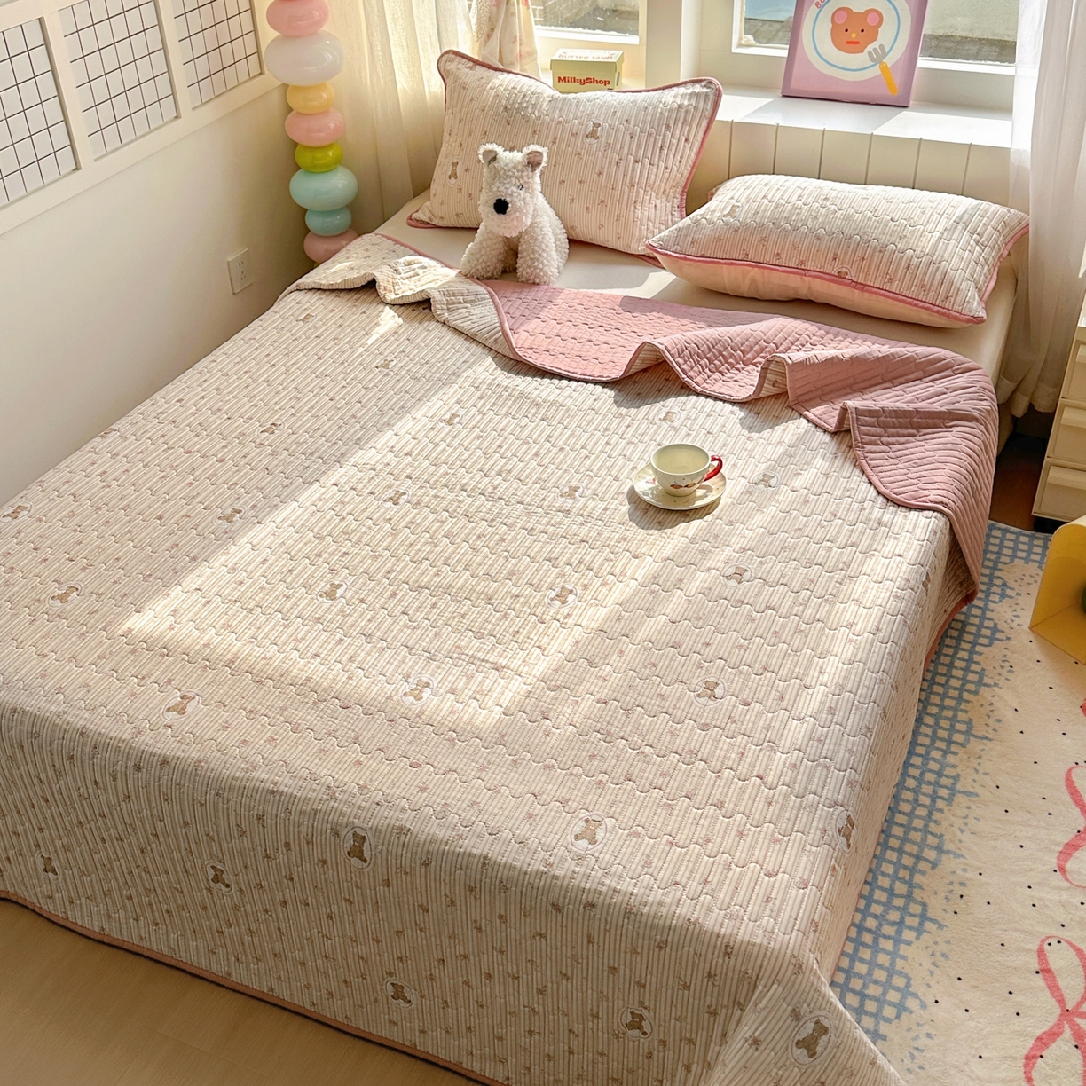 91家纺网 家纺一手货源 找家纺 暖萌 2025新款A类全棉棉花床盖印花三件套 碎花小熊