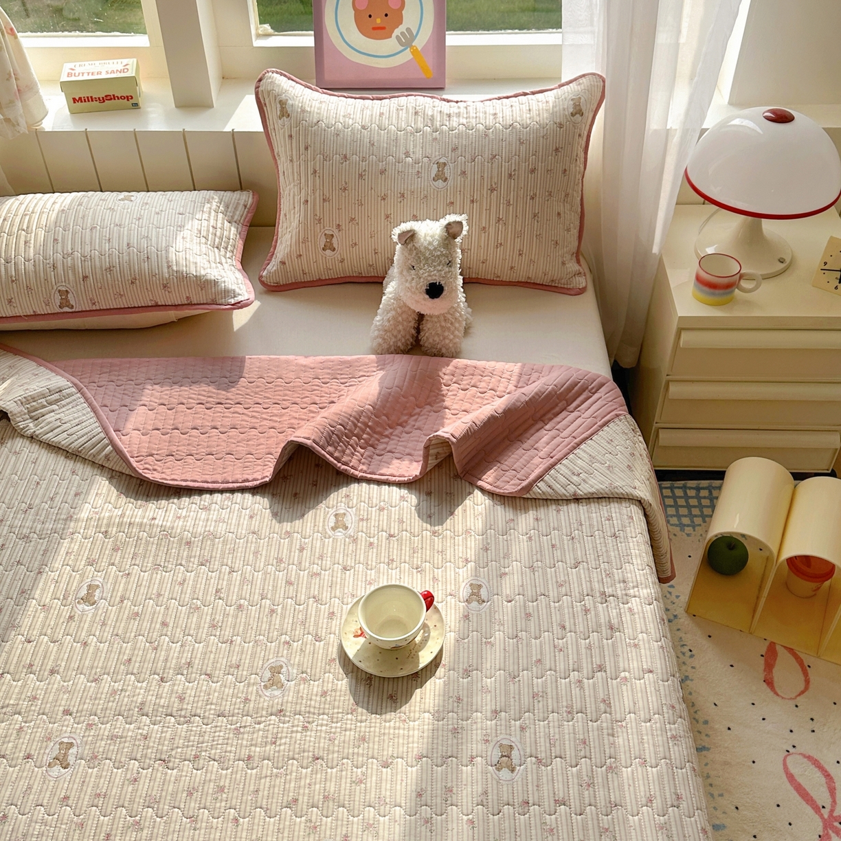 91家纺网 家纺一手货源 找家纺 暖萌 2025新款A类全棉棉花床盖印花三件套 碎花小熊