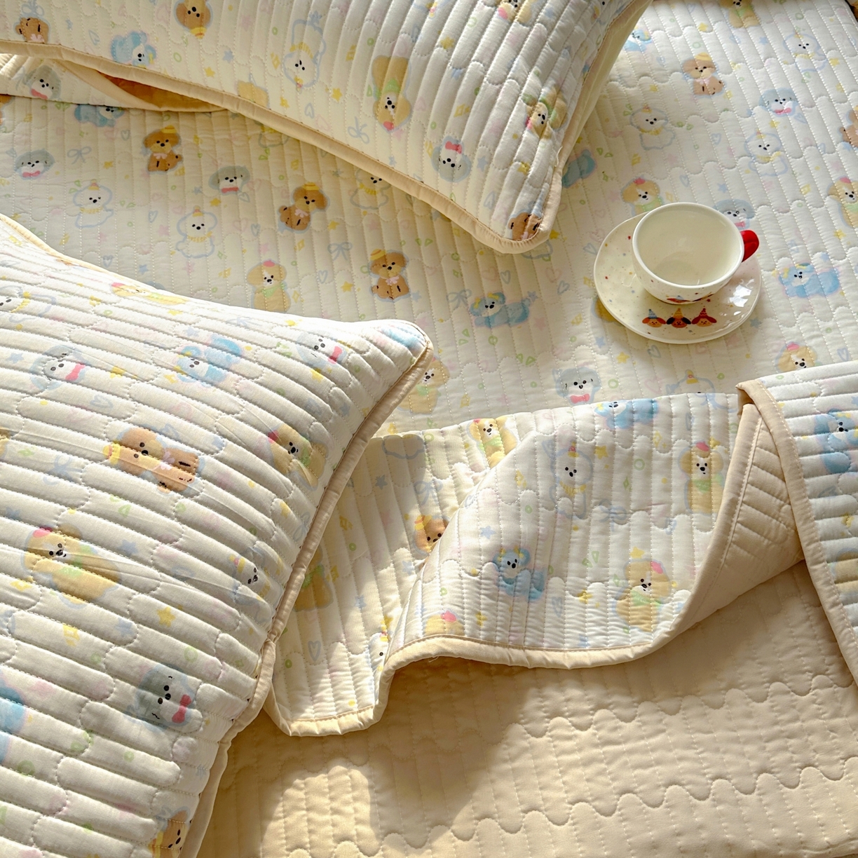 91家纺网 家纺一手货源 找家纺 暖萌 2025新款A类全棉棉花床盖印花三件套 童趣绘彩