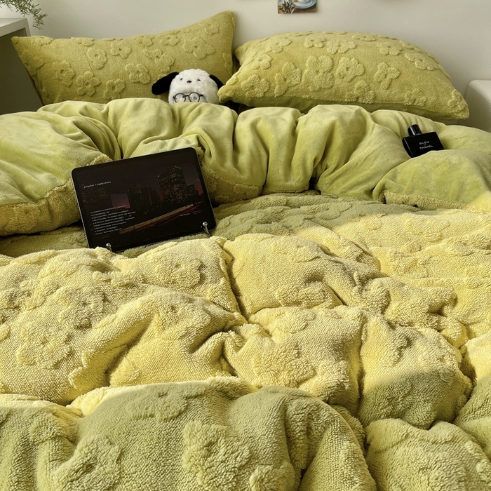 91家纺网 家纺一手货源 找家纺 六巷胡同 2025新款INS博主风云朵花舒棉绒A类牛奶绒四件套 香草绿