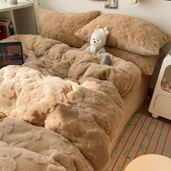 六巷胡同 2025新款INS博主风云朵花舒棉绒A类牛奶绒四件套 燕麦咖