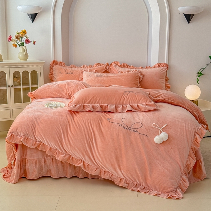 91家纺网 家纺一手货源 找家纺 （总）恋尚羽家纺 2025新款韩版花边婴儿绒绣花大床裙四件套宝宝绒婴肤绒公主风韩式