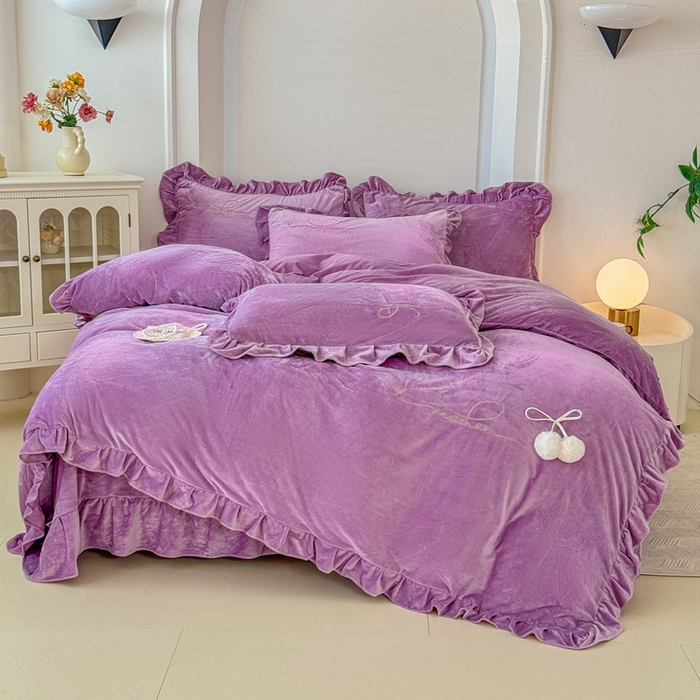 91家纺网 家纺一手货源 找家纺 恋尚羽家纺 2025新款韩版花边婴儿绒绣花大床裙四件套宝宝绒婴肤绒公主风韩式 紫色