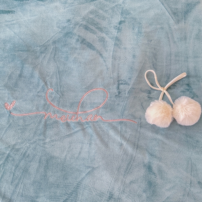 91家纺网 家纺一手货源 找家纺 恋尚羽家纺 2025新款韩版花边婴儿绒绣花大床裙四件套宝宝绒婴肤绒公主风韩式 湖蓝色