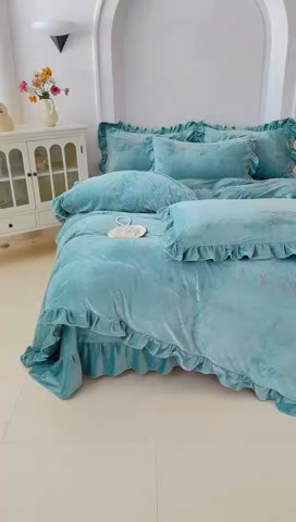 91家纺网 家纺一手货源 找家纺 恋尚羽家纺 2025新款韩版花边婴儿绒绣花大床裙四件套宝宝绒婴肤绒公主风韩式 墨绿色