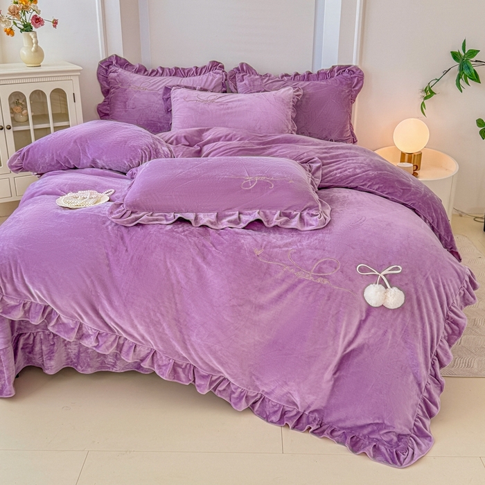 91家纺网 家纺一手货源 找家纺 恋尚羽家纺 2025新款韩版花边婴儿绒绣花大床裙四件套宝宝绒婴肤绒公主风韩式 紫色