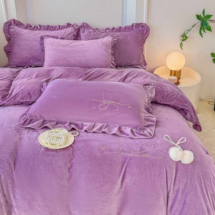 91家纺网 家纺一手货源 找家纺 恋尚羽家纺 2025新款韩版花边婴儿绒绣花大床裙四件套宝宝绒婴肤绒公主风韩式 紫色