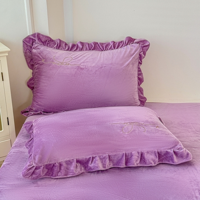 91家纺网 家纺一手货源 找家纺 恋尚羽家纺 2025新款韩版花边婴儿绒绣花大床裙四件套宝宝绒婴肤绒公主风韩式 紫色