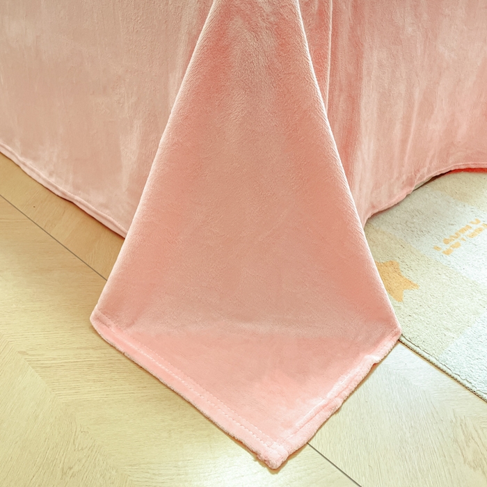 91家纺网 家纺一手货源 找家纺 柒月家居 2025新款高克重牛奶绒印花加厚保暖四件套 爱心草莓