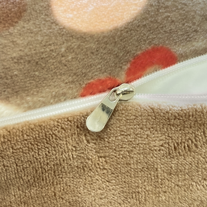 91家纺网 家纺一手货源 找家纺 柒月家居 2025新款高克重牛奶绒印花加厚保暖四件套 格格小熊