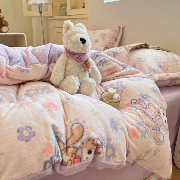 91家纺网 家纺一手货源 找家纺 柒月家居 2025新款高克重牛奶绒印花加厚保暖四件套 花花奶猫