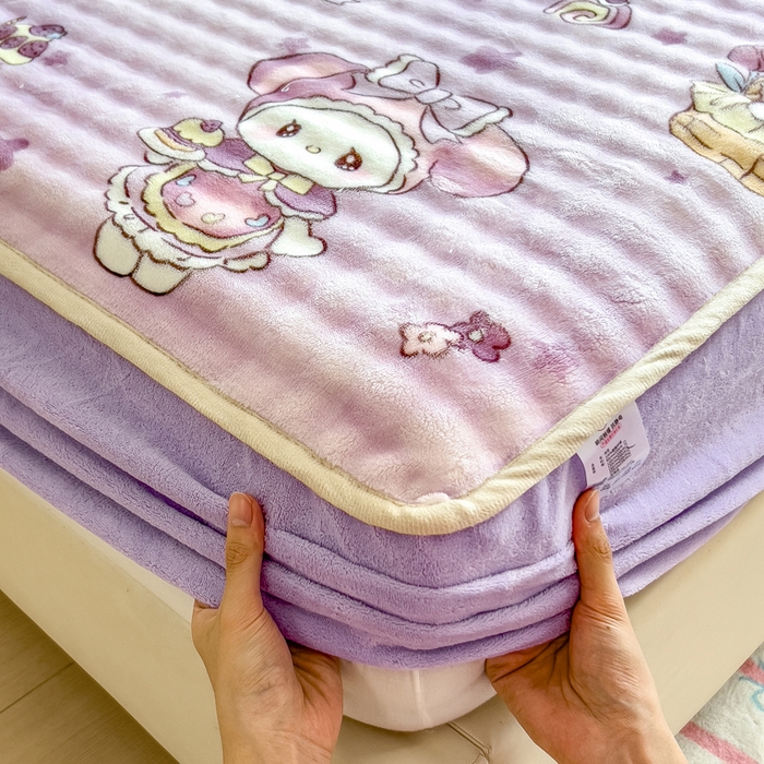 91家纺网 家纺一手货源 找家纺 摩妮卡 2025新款加厚牛奶绒泡泡绒床笠三件套 蝴蝶结美乐蒂