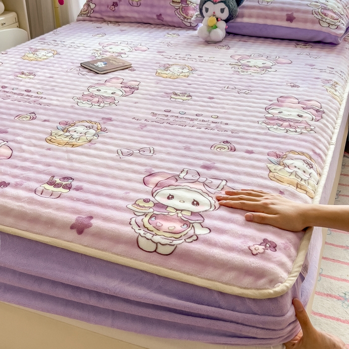 91家纺网 家纺一手货源 找家纺 摩妮卡 2025新款加厚牛奶绒泡泡绒床笠三件套 蝴蝶结美乐蒂