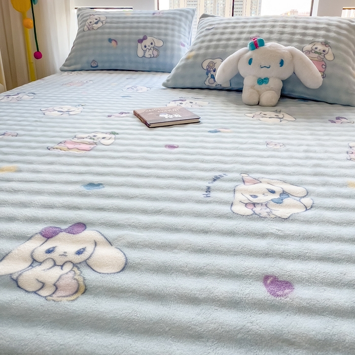 91家纺网 家纺一手货源 找家纺 摩妮卡 2025新款加厚牛奶绒泡泡绒床笠三件套 呆萌大耳狗