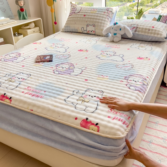 91家纺网 家纺一手货源 找家纺 摩妮卡 2025新款加厚牛奶绒泡泡绒床笠三件套 音乐猫咪