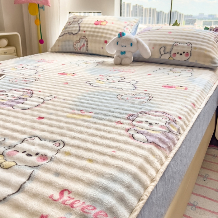 91家纺网 家纺一手货源 找家纺 摩妮卡 2025新款加厚牛奶绒泡泡绒床笠三件套 音乐猫咪