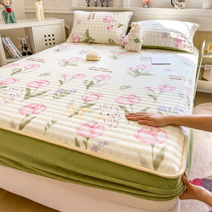 摩妮卡 2025新款加厚牛奶绒泡泡绒床笠三件套 兔林梦境