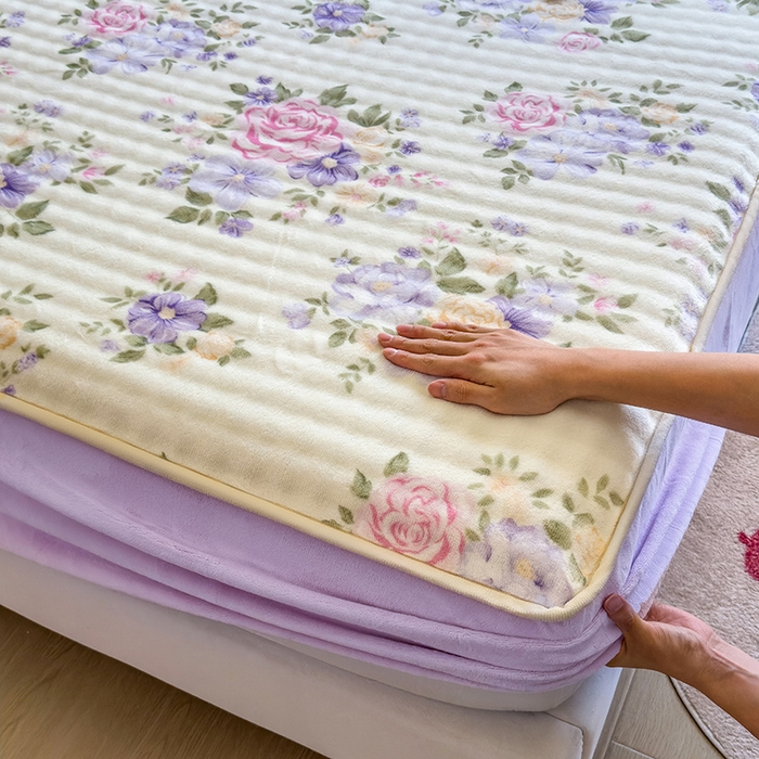 91家纺网 家纺一手货源 找家纺 摩妮卡 2025新款加厚牛奶绒泡泡绒床笠三件套 花锦