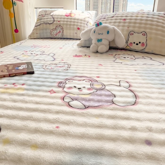 91家纺网 家纺一手货源 找家纺 摩妮卡 2025新款加厚牛奶绒泡泡绒床笠三件套 音乐猫咪