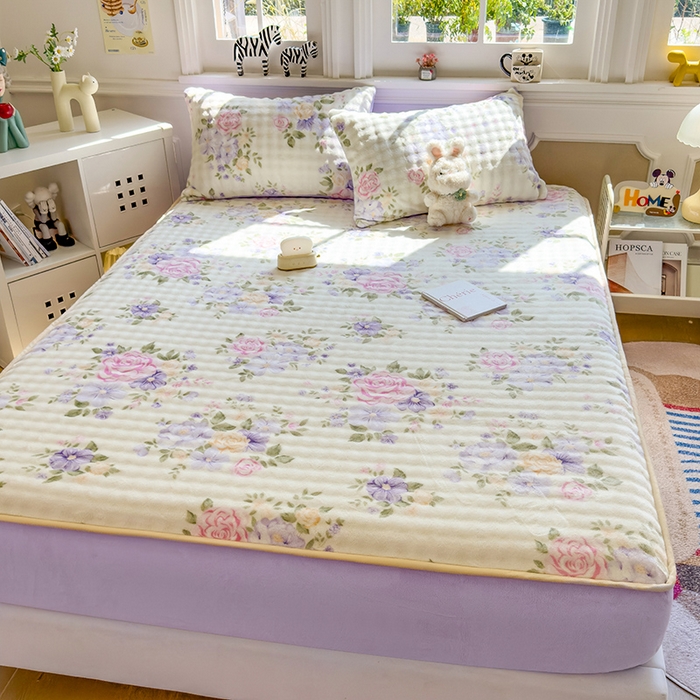 91家纺网 家纺一手货源 找家纺 摩妮卡 2025新款加厚牛奶绒泡泡绒床笠三件套 花锦