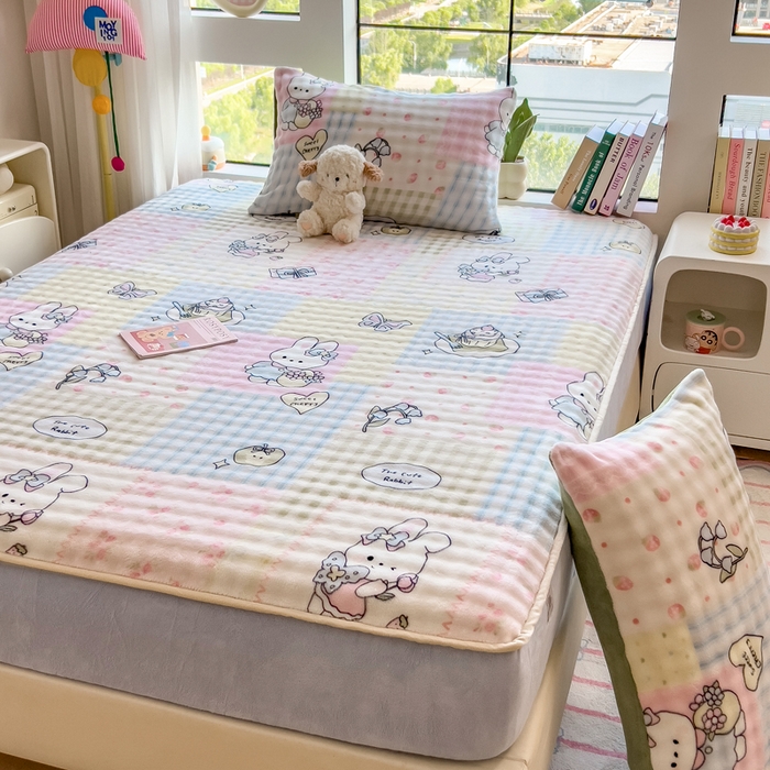 91家纺网 家纺一手货源 找家纺 摩妮卡 2025新款加厚牛奶绒泡泡绒床笠三件套 可爱兔兔