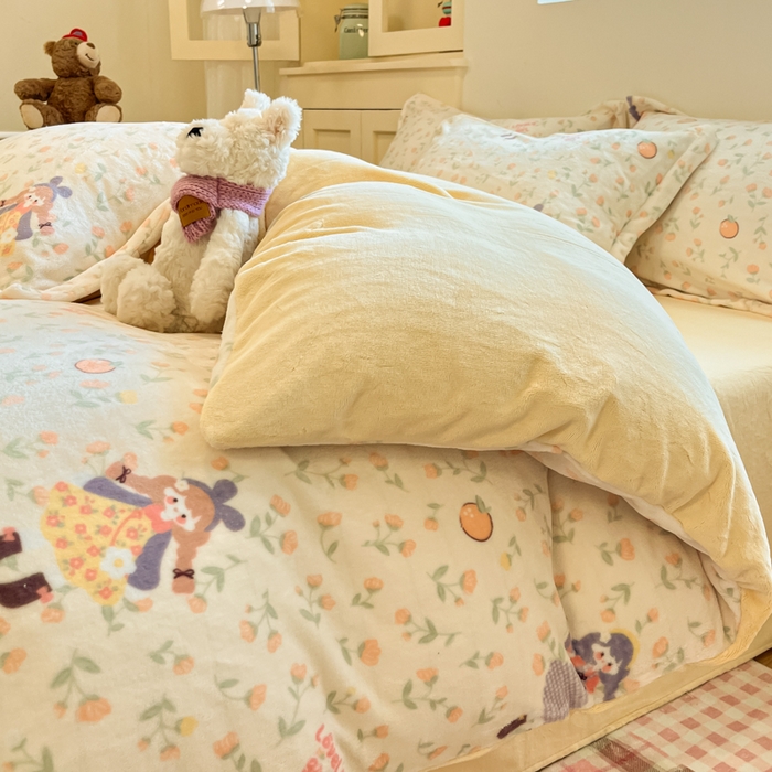 91家纺网 家纺一手货源 找家纺 柒月家居 2025新款高克重牛奶绒印花加厚保暖四件套 森系女孩