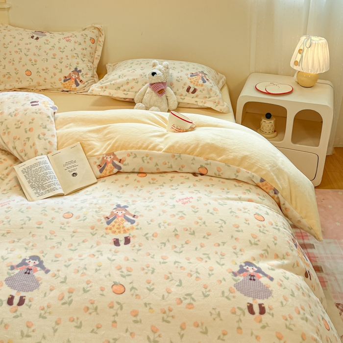 91家纺网 家纺一手货源 找家纺 柒月家居 2025新款高克重牛奶绒印花加厚保暖四件套 森系女孩