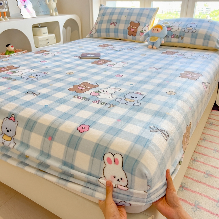 摩妮卡 2025新款印花系列小清新牛奶绒印花床笠三件套 童趣伙伴