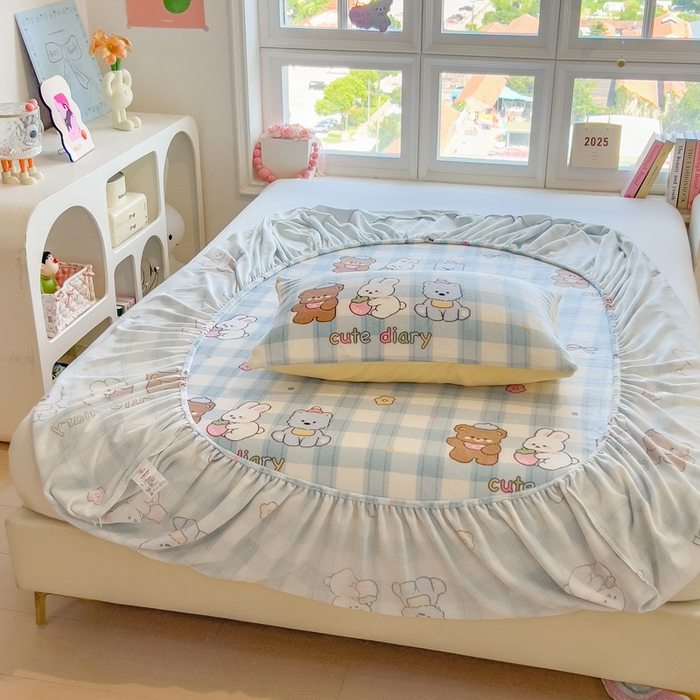 91家纺网 家纺一手货源 找家纺 摩妮卡 2025新款印花系列小清新牛奶绒印花床笠三件套 童趣伙伴