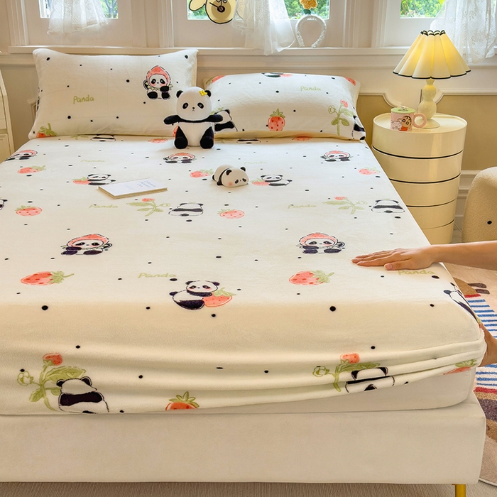 91家纺网 家纺一手货源 找家纺 摩妮卡 2025新款印花系列小清新牛奶绒印花床笠三件套 小可爱