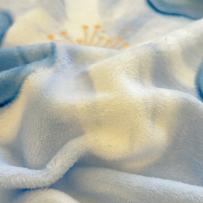 91家纺网 家纺一手货源 找家纺 摩妮卡 2025新款印花系列小清新牛奶绒印花床笠三件套 花儿朵朵