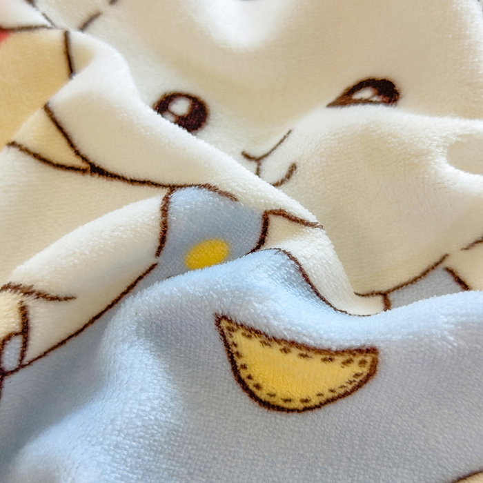 91家纺网 家纺一手货源 找家纺 摩妮卡 2025新款印花系列小清新牛奶绒印花床笠三件套 修狗