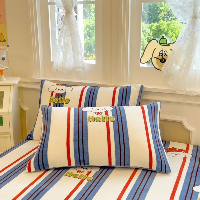 91家纺网 家纺一手货源 找家纺 摩妮卡 2025新款印花系列小清新牛奶绒印花床笠三件套 旺星人