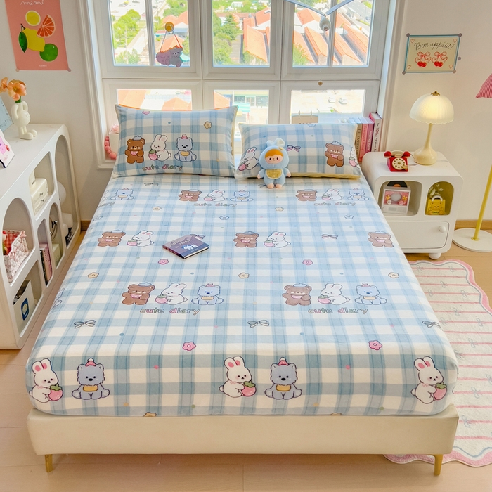 91家纺网 家纺一手货源 找家纺 摩妮卡 2025新款印花系列小清新牛奶绒印花床笠三件套 童趣伙伴