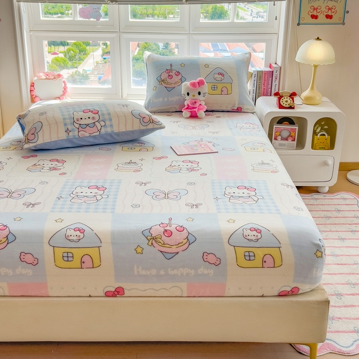 91家纺网 家纺一手货源 找家纺 摩妮卡 2025新款印花系列小清新牛奶绒印花床笠三件套 猫咪乐园