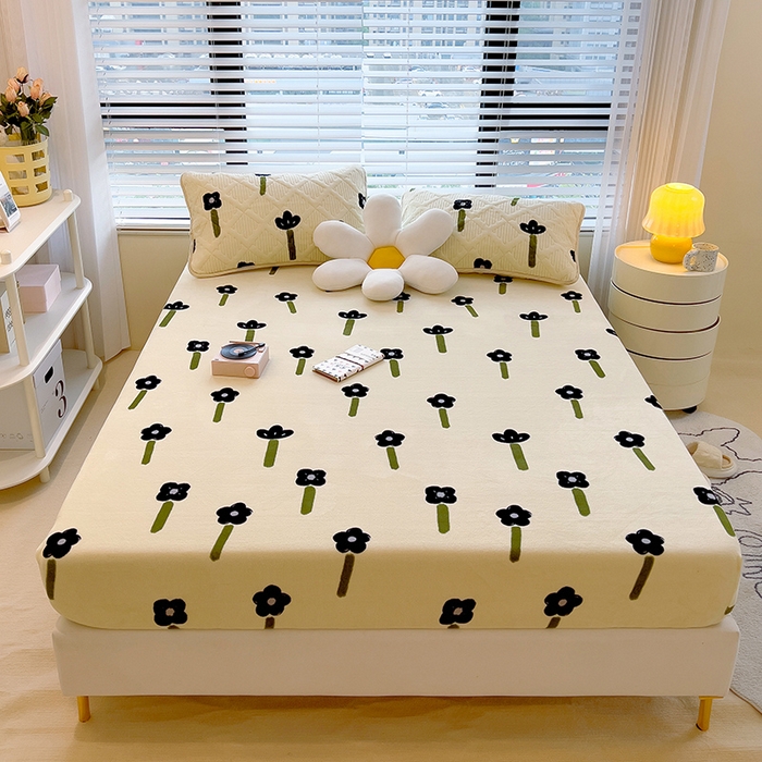 91家纺网 家纺一手货源 找家纺 摩妮卡 2025新款印花系列小清新牛奶绒印花床笠三件套 秋月私语