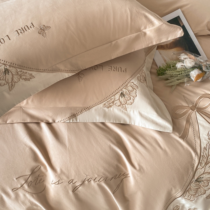 91家纺网 家纺一手货源 找家纺 桃园 新款纯棉全棉长绒棉磨毛不掉毛四件套高端礼盒-罗德岛系列 香槟