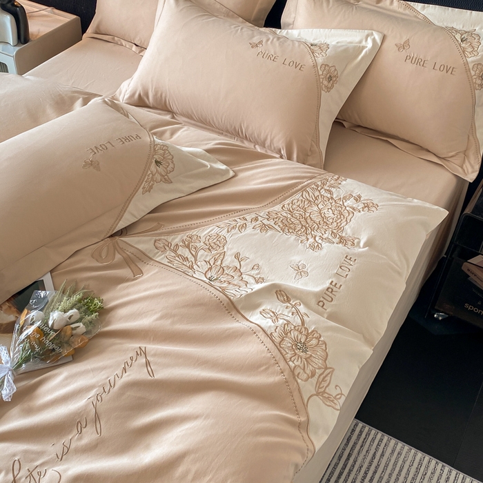 91家纺网 家纺一手货源 找家纺 桃园 新款纯棉全棉长绒棉磨毛不掉毛四件套高端礼盒-罗德岛系列 香槟