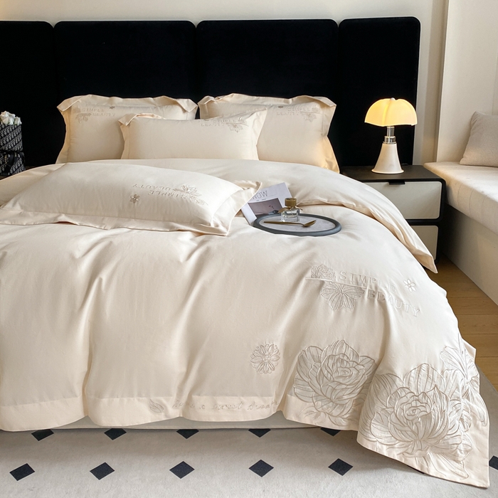 91家纺网 家纺一手货源 找家纺 桃园 新款纯棉全棉长绒棉磨毛不掉毛四件套高端礼盒-赫尔系列 奶昔白